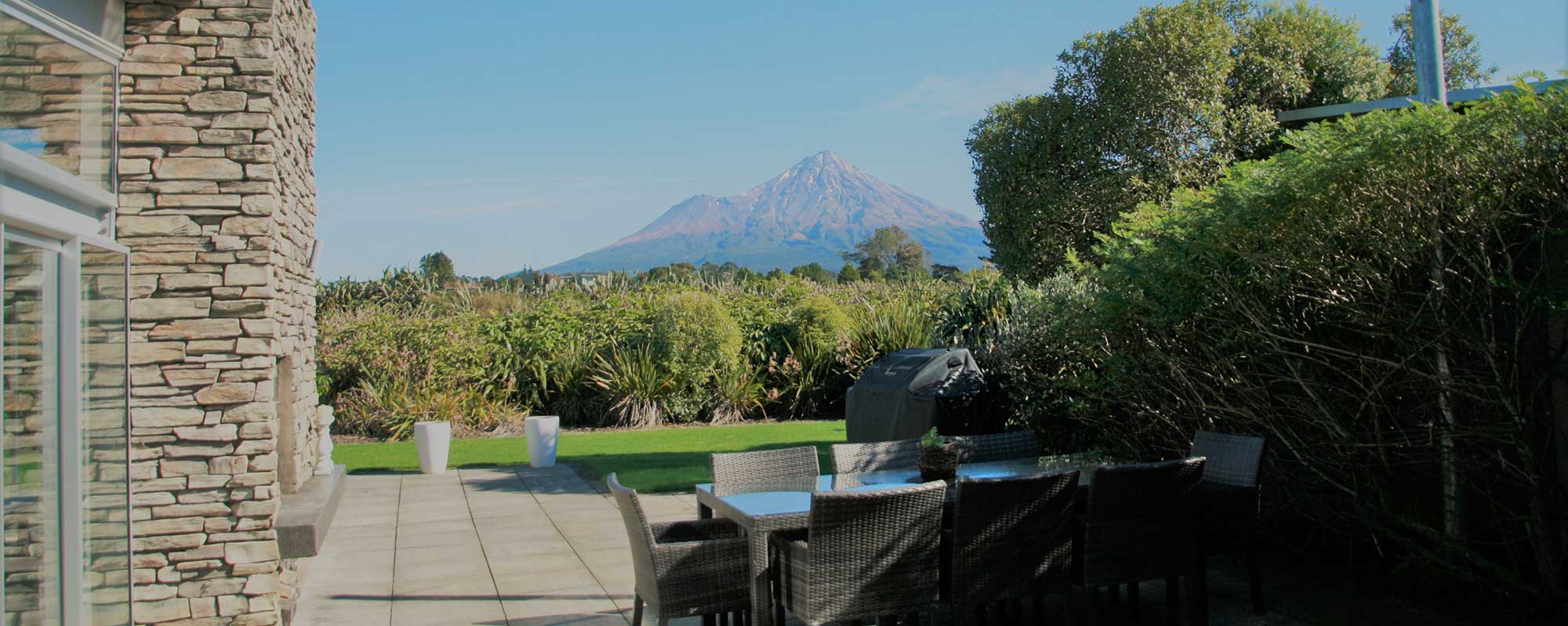 Unwind, reconnect and relax in a beautiful location - Platinum Lodge